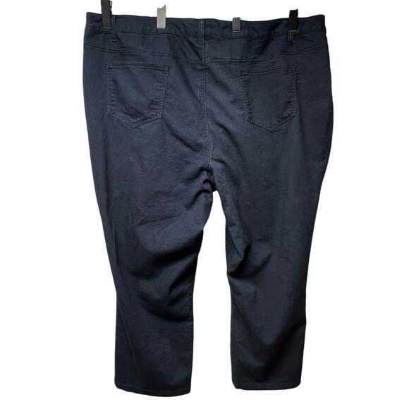 Ashley Stewart Denim Jeans Plus Size 26W High Rise Cropped Dark Wash - Picture 2 of 4